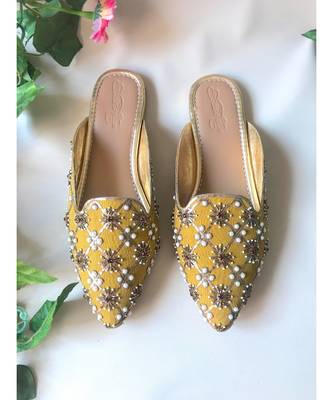 Slip on Pointed loafers with soft Gold cushioning sole 3