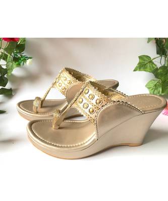 Dusty Gold , Gold Filigree Kolapuri Wedges 1