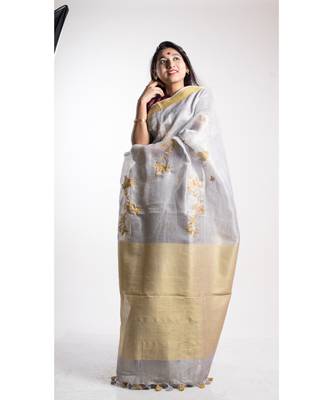 Grey Tissue Linen Embroidery Saree With Blouse 1