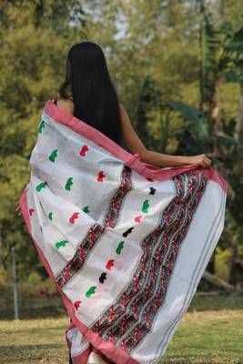 white hand woven cotton saree with blouse 2