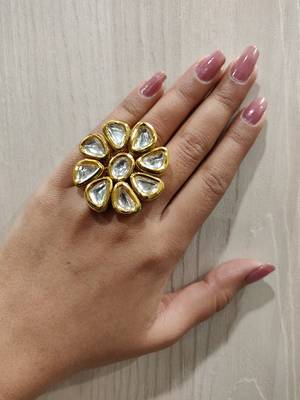 Gold Kundan Ring 1