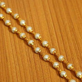 White Pearl Bracelets 2