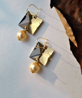 Grey earrings 1
