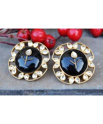 Leafy Black Gold Stud Earrings 1
