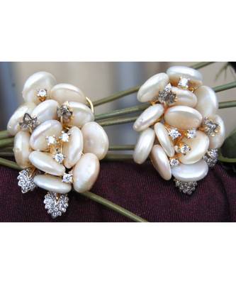 Rose Diamond Studded Pearl Earrings 1