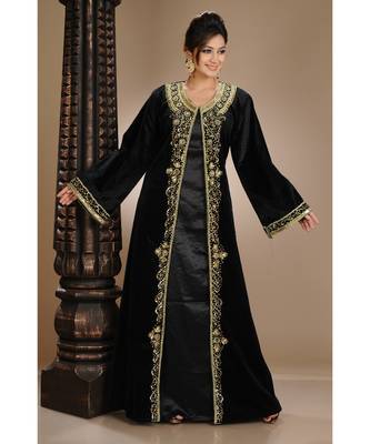 black velvet embroidered zari_work islamic-kaftans 2