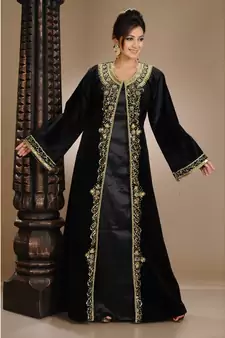 black velvet embroidered zari_work islamic-kaftans