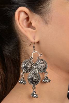 Silver Emboss Earrings 1