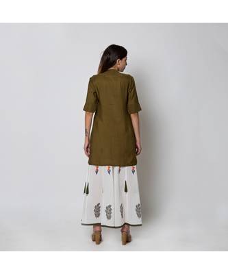Green Shirt Kurta with Mughal Garden printed Pallazo Pants 2