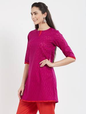 Magenta plain cotton kurta 3