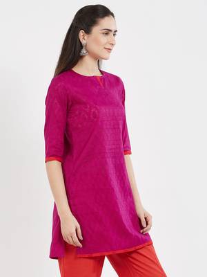Magenta plain cotton kurta 4