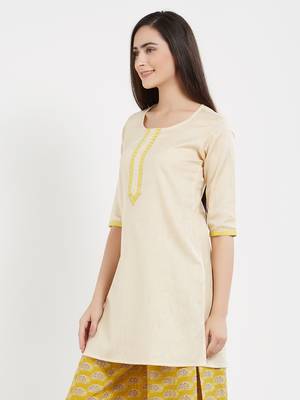 Off white plain cotton kurta 4