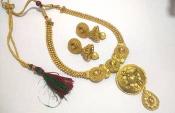 Gold necklace sets 1
