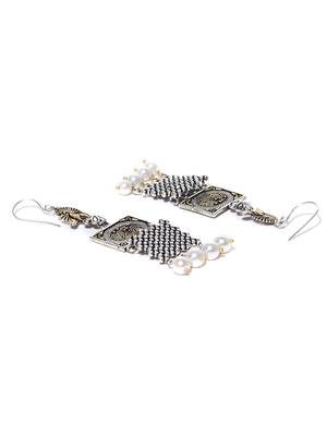 Infuzze Antique Gold-Toned & White Beaded Tribal Jewellery Set 2