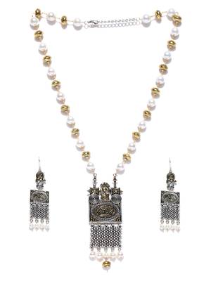 Infuzze Antique Gold-Toned & White Beaded Tribal Jewellery Set 3