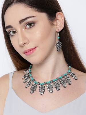 Infuzze Women Oxidised Silver-Toned & Green Jewellery Set 1
