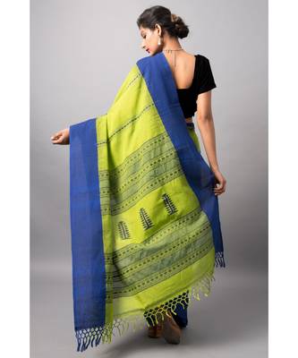Khadi cotton saree with stunning temple motif 4