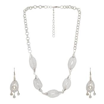 Silver necklace sets 1