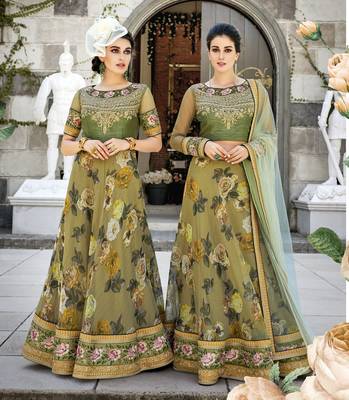 Green
 Embroidered
 Organza Semi Stitched Lehenga With Dupatta 3