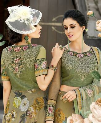 Green
 Embroidered
 Organza Semi Stitched Lehenga With Dupatta 4