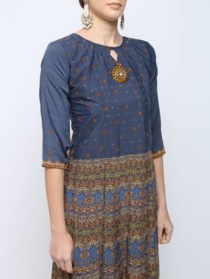 Navy-blue printed crepe kurti 4