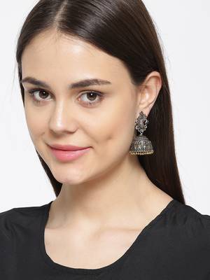 Gold earrings 2
