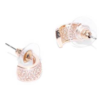 Gold earrings 3