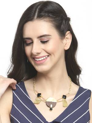 Brown necklaces 1
