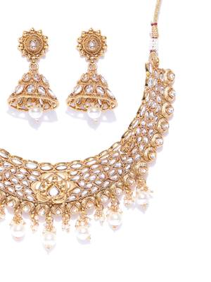 Gold necklaces 3