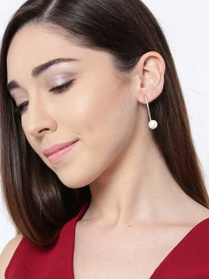 Golden party wear earrings for girls and women 1