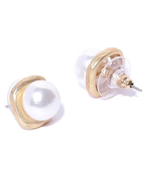 Gold earrings 4