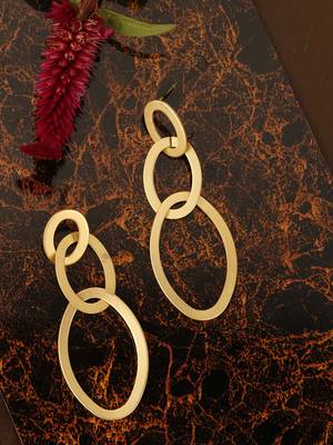 Gold earrings 1