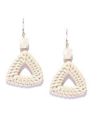 Beige earrings 3