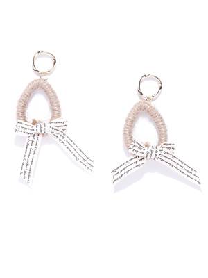 Beige earrings 3