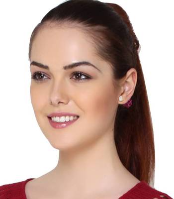 Gold earrings 1