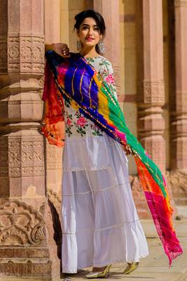 Rose Pink Kurta Set With Multi-Coloured Lehariya Dupatta 2