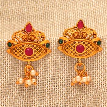 Maroon Danglers Drops 1