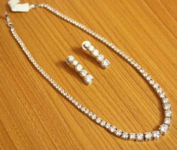 White Necklace Sets 1