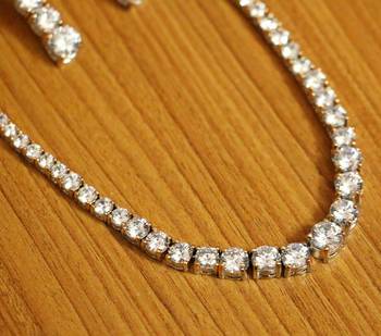 White Necklace Sets 2