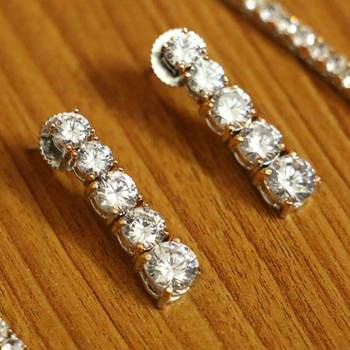 White Necklace Sets 3