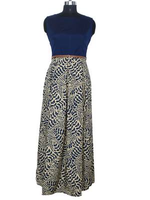 Cream abstract print crepe gowns 4