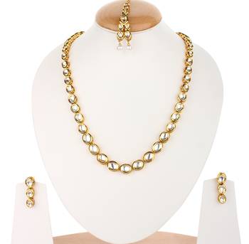 Kundan String With Maangtikka Necklace Sets 1