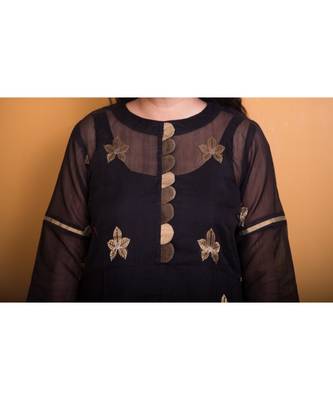 Berry Black Kurta With Golden Floral Zari Work 3
