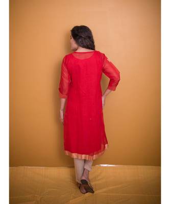 red chanderi work kurta with golden yoke 4