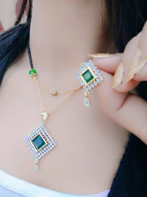 Multicolor necklaces 1