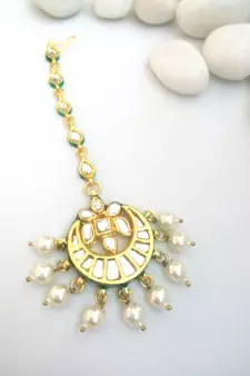 Gold White Kundan With Pearl Maang Tikka
