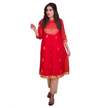 red chanderi work kurta with golden yoke 5