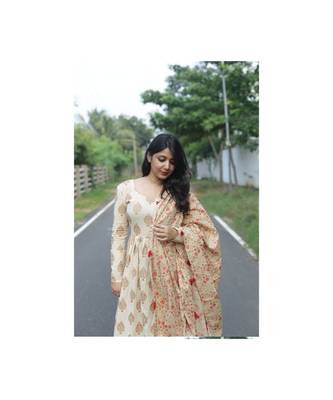 Cream Cotton Printed Fit and Flare Kurta 3