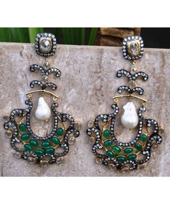 Regal Emerald Dangler Earrings 1