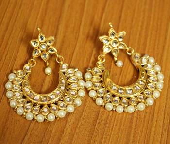 White Pearl Chandbali 1